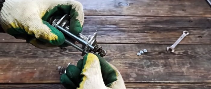 How to make a miter saw with a broach for an angle grinder from bicycle bushings