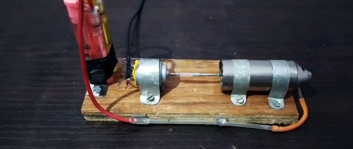 Mini jetmotor klar