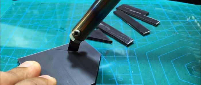 Πώς να φτιάξετε ένα μαχαίρι από συγκολλητικό σίδερο για την κοπή ακρυλικού, πλεξιγκλάς, πλαστικού PVC και αφρώδους πλαστικού