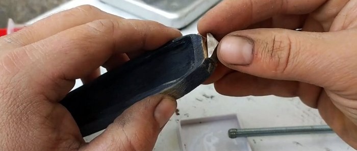Πώς να φτιάξετε ένα προσαρμοσμένο μαχαίρι χαρτικής με τα χέρια σας