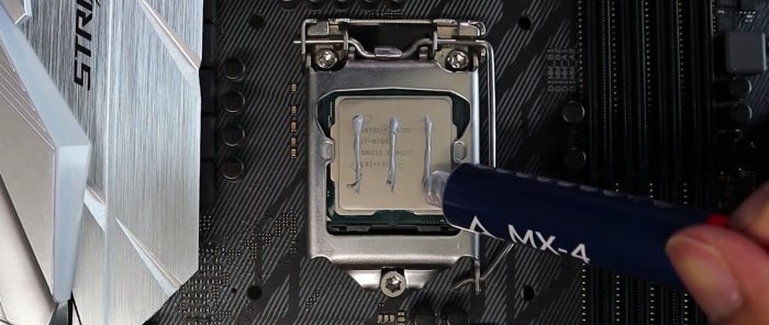 What is the best way to apply thermal paste to a processor - Three lines