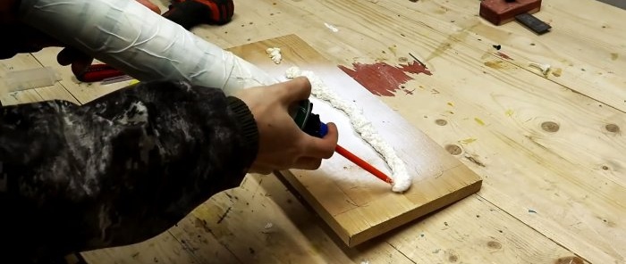 Ako vyrobiť penovú pištoľ z guľôčkového pera a 9 ďalších trikov pri práci s polyuretánovou penou