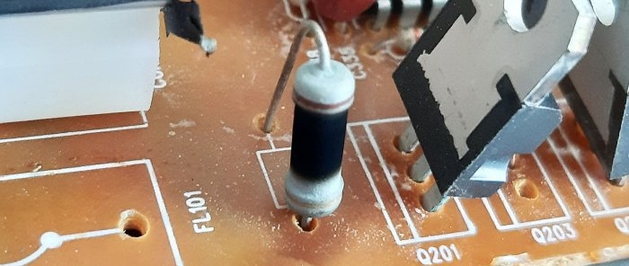 Как да разберете стойността на изгорял резистор