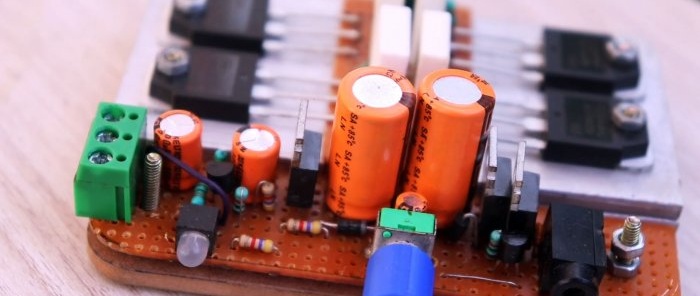 Assembling an amplifier on a universal board