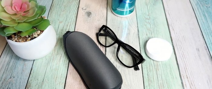 Everything you need to make your glasses fog-free