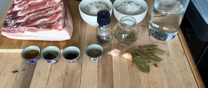 Ingrediencie na výrobu bravčovej masti lardo