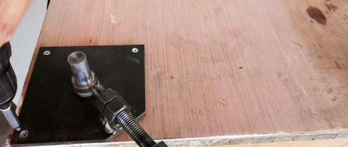 The sole itself is drilled and screwed to the tabletop