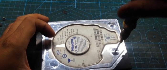 rastavimo stari tvrdi disk HDD
