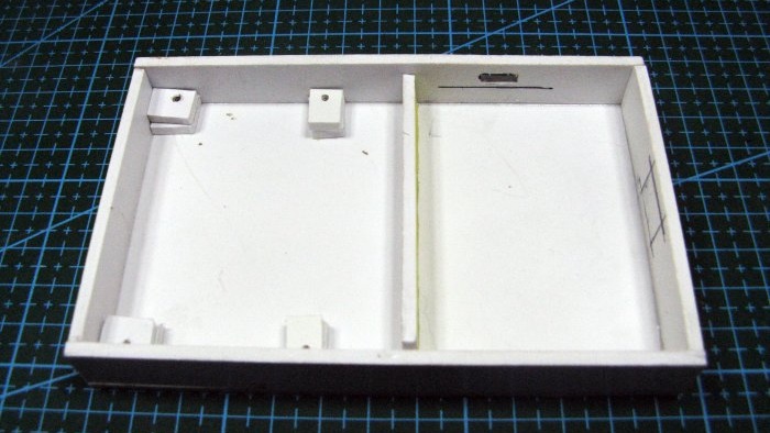 Cómo hacer una caja de PVC para el probador ESR T4 y la fuente de alimentación para liion