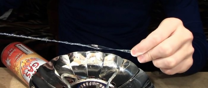 Cum să faci un manșon ondulat din sticle PET și folie alimentară