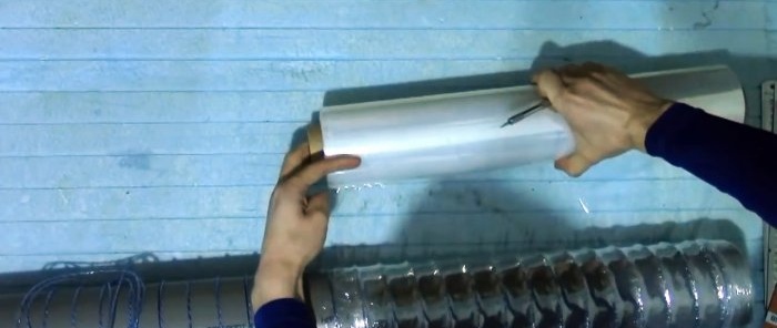 How to make a corrugated sleeve from PET bottles and cling film