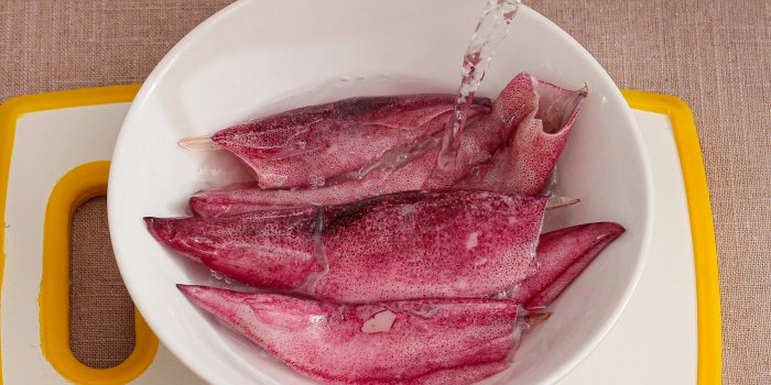 Wie man Tintenfisch richtig kocht, damit er weich ist