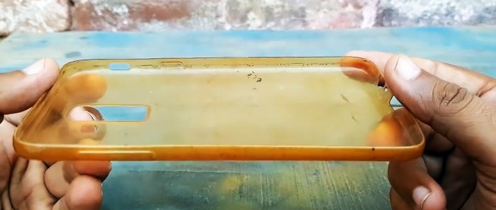 Cómo eliminar el color amarillento de una funda de silicona
