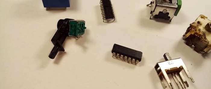 How to easily desolder any multi-legged part using a wire