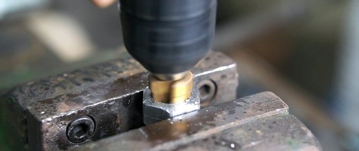 How to make a puller for blind bearings from an anchor with a reverse hammer