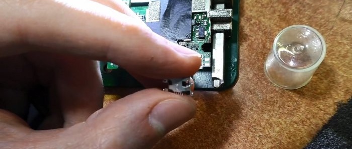 How to change a micro USB connector with a soldering iron without a hair dryer