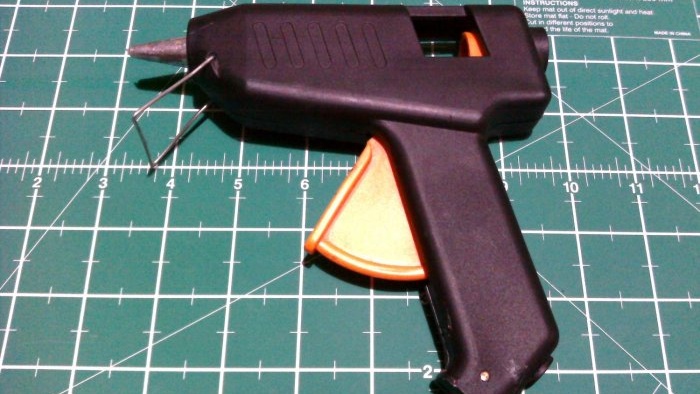 Как да ремонтирате и преобразувате пистолет за лепило от 220 V на 12 V