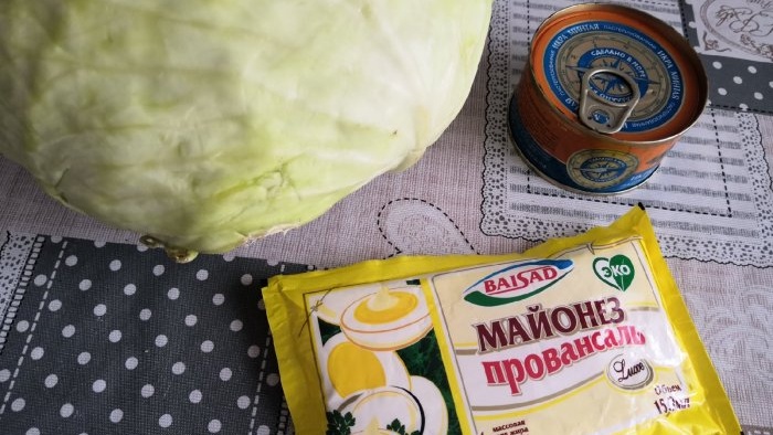 Salad kubis dan kaviar untuk 100 rubel anda akan memasak lagi dan lagi