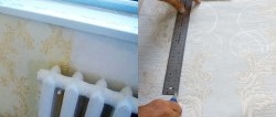 Como pendurar papel de parede idealmente atrás de um radiador ajustando o padrão