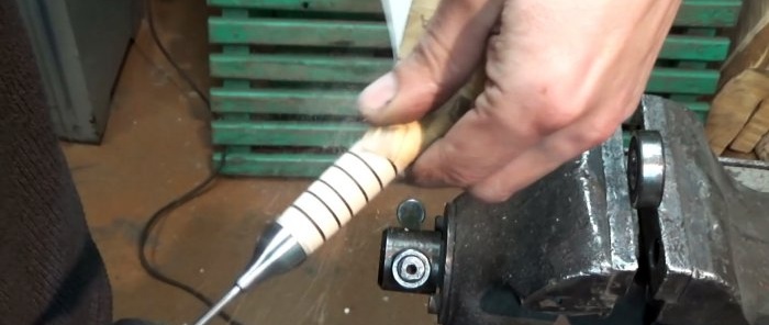 How to make a high-quality awl from trash