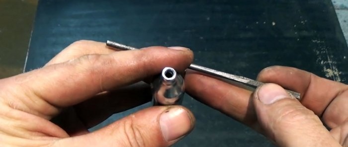 How to make a high-quality awl from trash