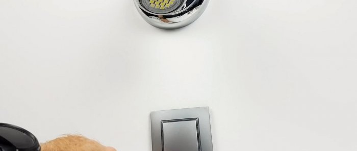 כיצד לבטל את הזוהר של מנורת LED כבויה