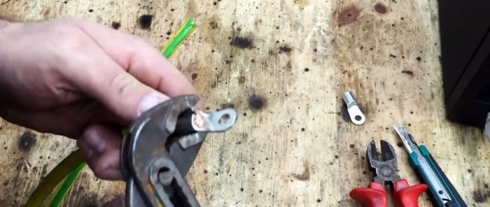 How to make a powerful contact soldering iron from a microwave transformer