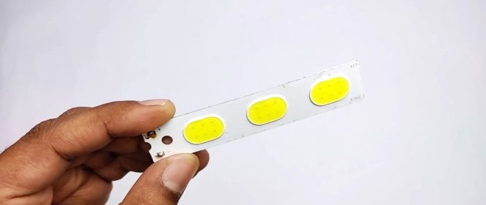 Cara membuat lampu suluh bateri kecemasan untuk sebarang keadaan