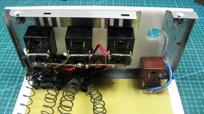 Nakladač je mimořádně potřebné a nezbytné zařízení pro opravu elektroniky.