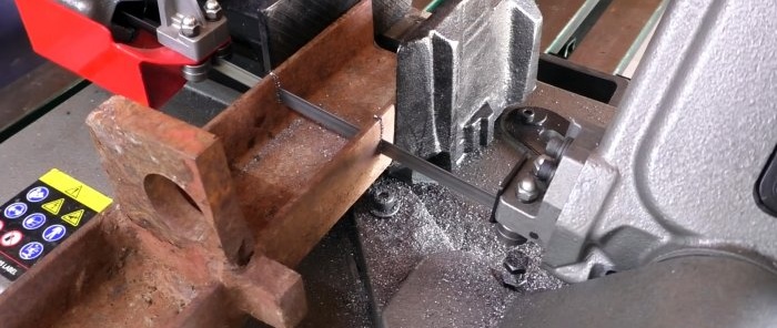 Com utilitzar peces d'automòbil antigues per fer un tallador de canonades perfecte per unir-se a qualsevol angle
