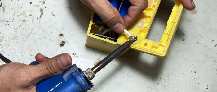 Kako pretvoriti olovnu bateriju od 12 V u litij-ionsku