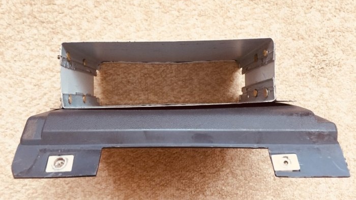 How to make a tachograph holder with your own hands
