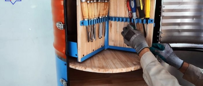 How to make a mobile tool storage cabinet from a steel barrel