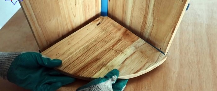 How to make a mobile tool storage cabinet from a steel barrel