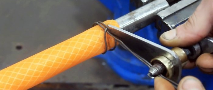 Πώς να φτιάξετε ένα σφιγκτήρα από μια παλιά βρύση