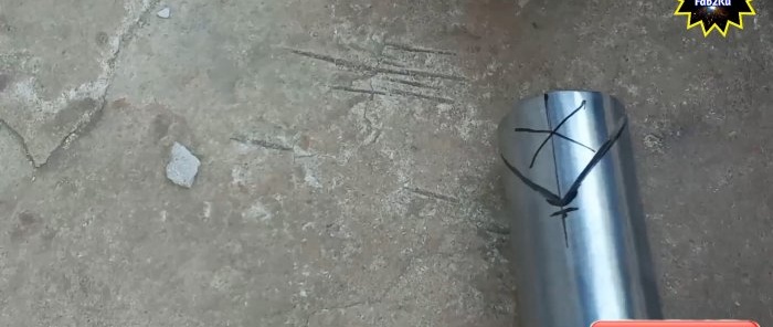 Cómo utilizar un trozo de papel para marcar perfectamente el extremo de un tubo para un inserto de 45 grados