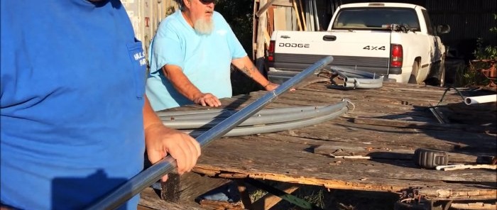 How to bend a pipe into a greenhouse arch using a homemade template