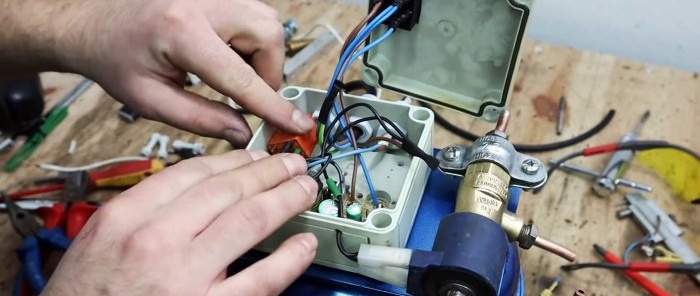 How to make a powerful desalinizer from a refrigerator compressor