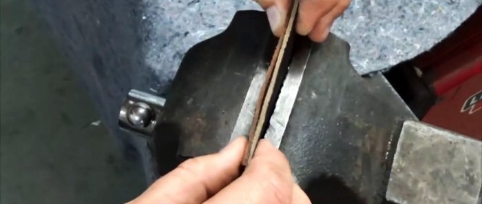 Ako šiť švajčiarskym nožom