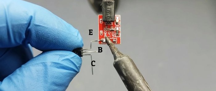 Cara membuat lampu sentuh untuk bengkel dari paip PVC
