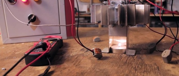 גנרטור תוצרת בית להפקת חשמל מחום נרות