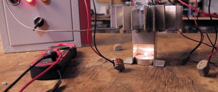 Homemade generator to generate electricity from candle heat