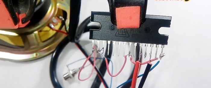 Un amplificatore senza resistori e condensatori su un solo chip