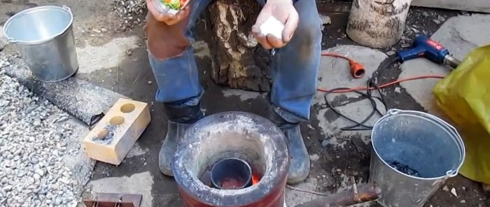 How to melt aluminum cans into ingots and how much you can earn from it