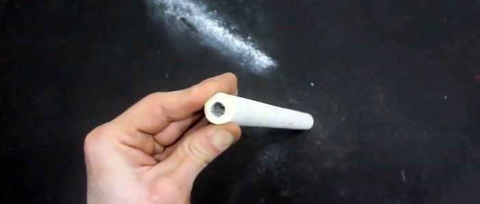 Como fazer um gabarito para fazer um tubo de madeira com um furo de comprimento total