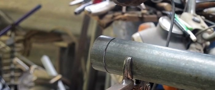 Comment fabriquer une cintreuse d'anneaux manuelle à partir d'un tuyau et d'un profilé