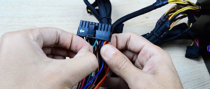 Comment convertir un tournevis 220 V à l'aide d'une unité informatique