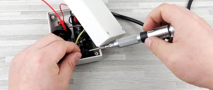 How to make an electrical extension cord with an ammeter and voltmeter