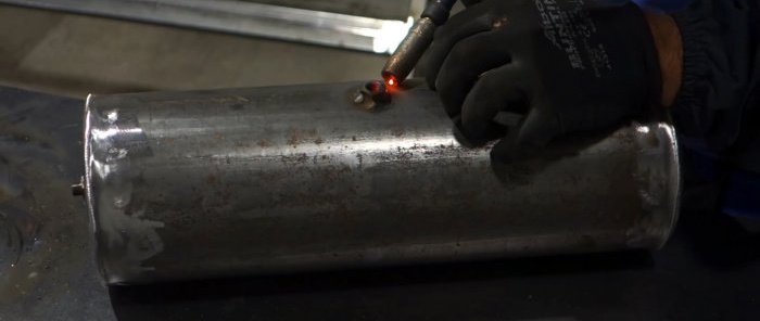 Ako vyrobiť gril so zapaľovacím valcom a zdvíhacím roštom na základe automobilového zdviháka