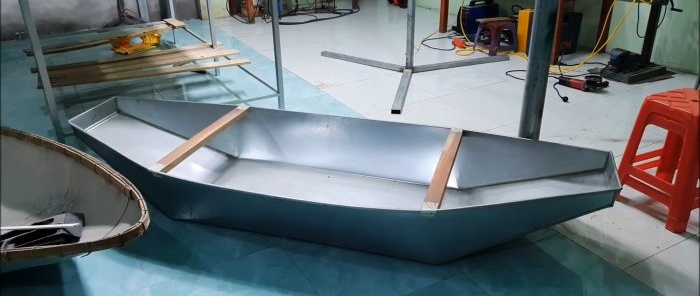 Cum să faci o barcă propulsată de aer cu 8 motoare electrice de putere redusă